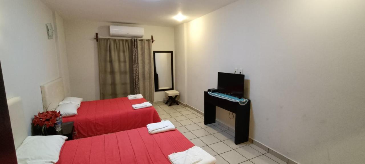 Hotel La Estancia Río Verde Zewnętrze zdjęcie