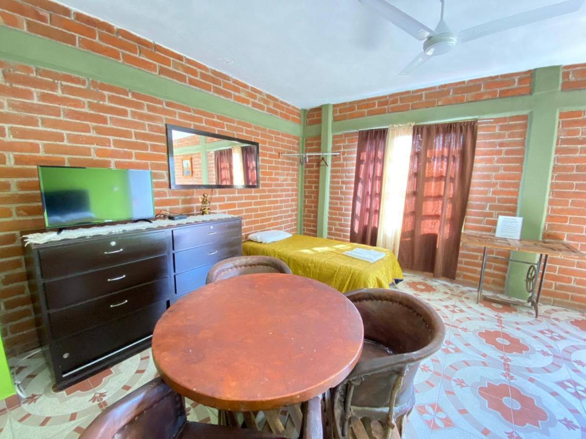 Hotel La Estancia Río Verde Zewnętrze zdjęcie