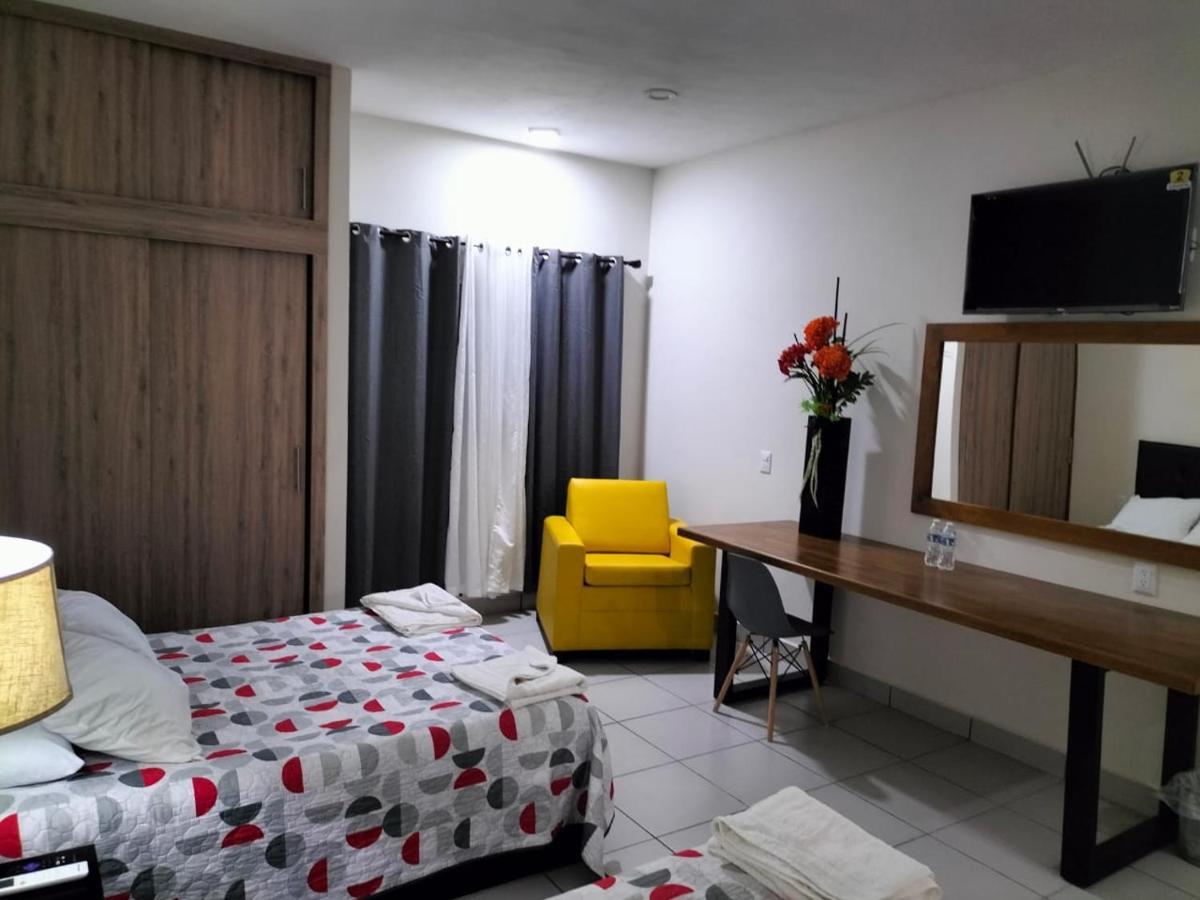 Hotel La Estancia Río Verde Zewnętrze zdjęcie