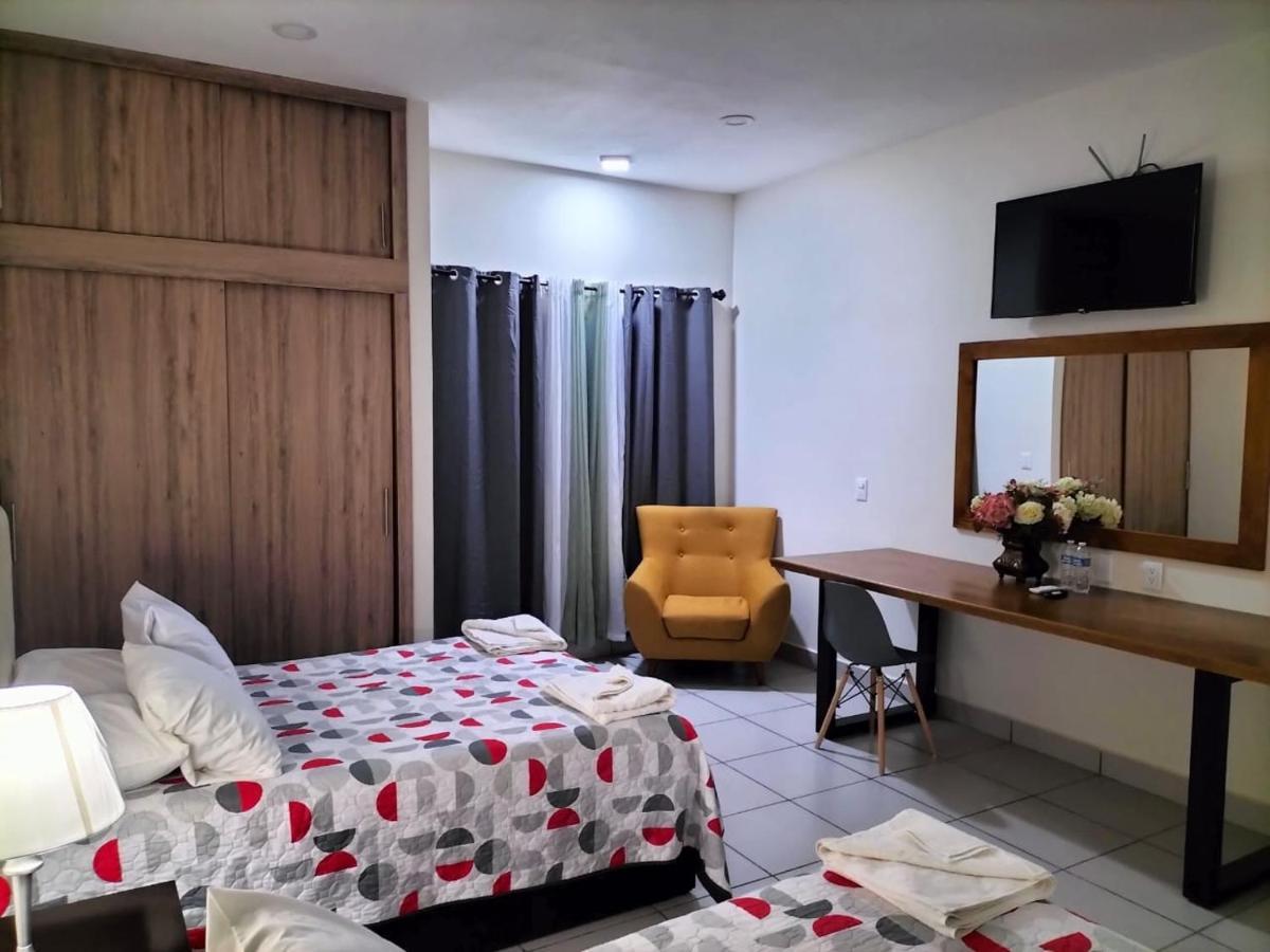 Hotel La Estancia Río Verde Zewnętrze zdjęcie