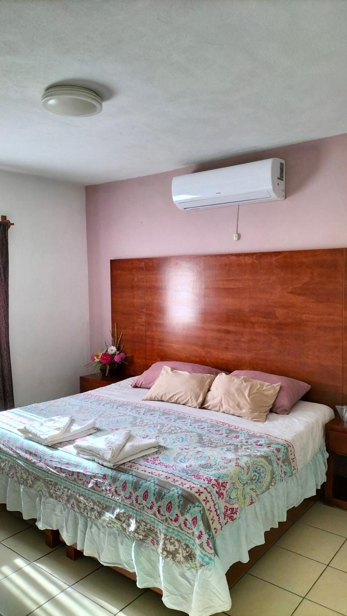 Hotel La Estancia Río Verde Zewnętrze zdjęcie